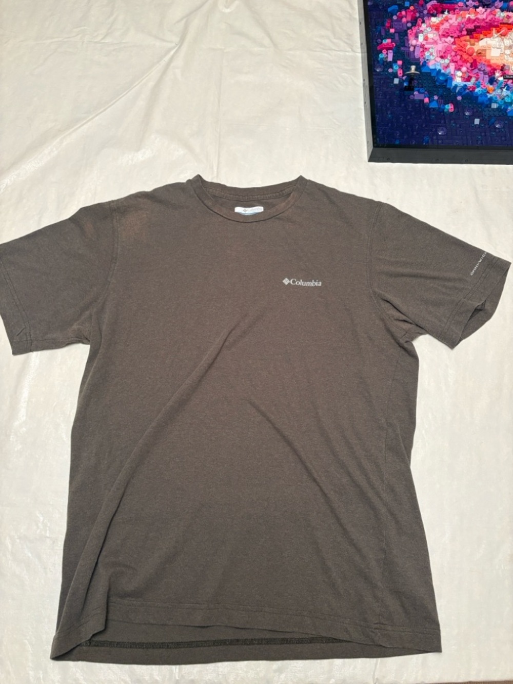 Columbia Men's Dark Green Short-Sleeve Crewneck T-Shirt, size Medium